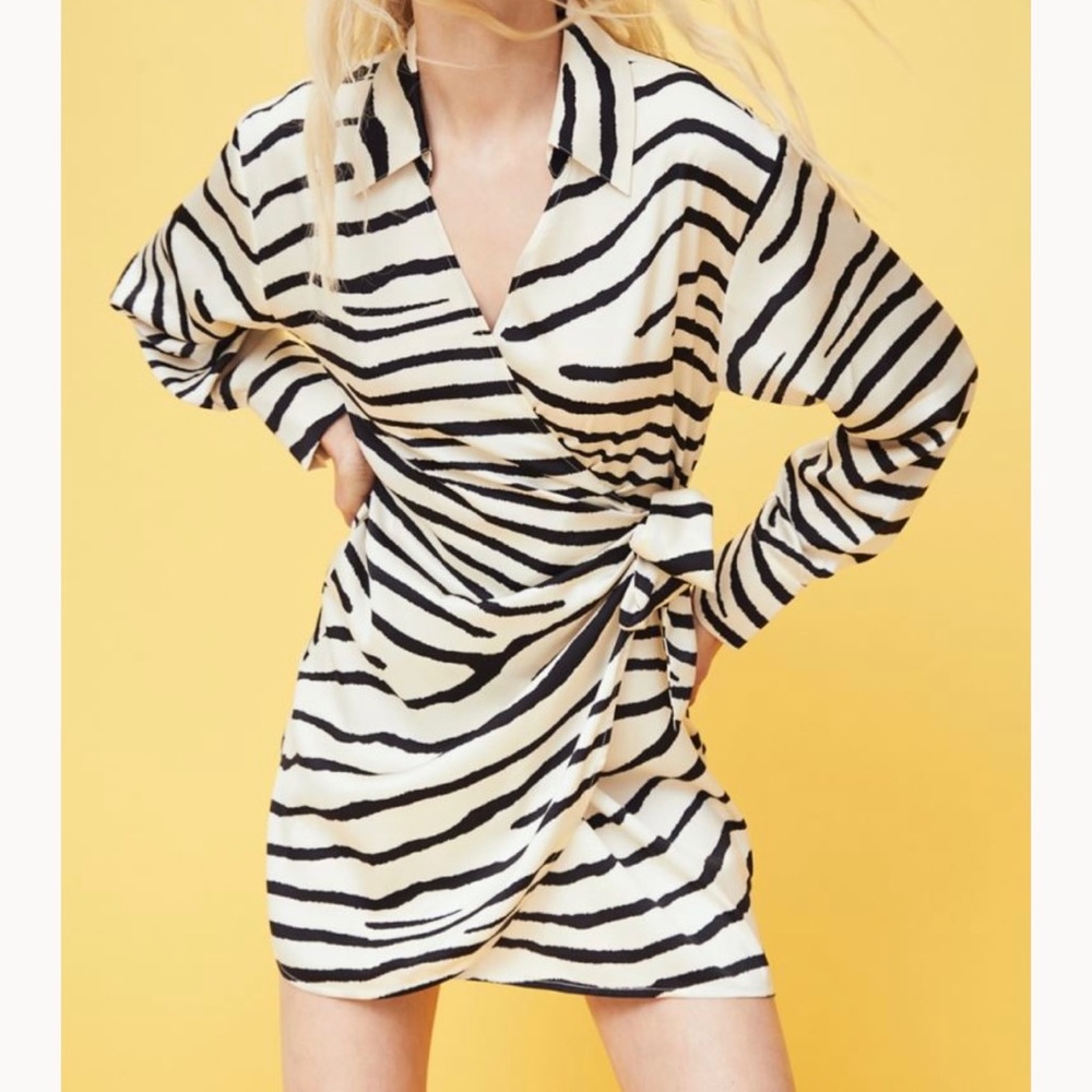 H&M Zebra Print Wrap Dress - Picture 3 of 3
